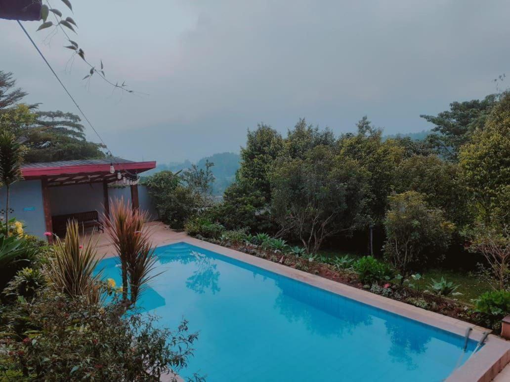Villa Bata Merah By Spazie Paragajen Dış mekan fotoğraf